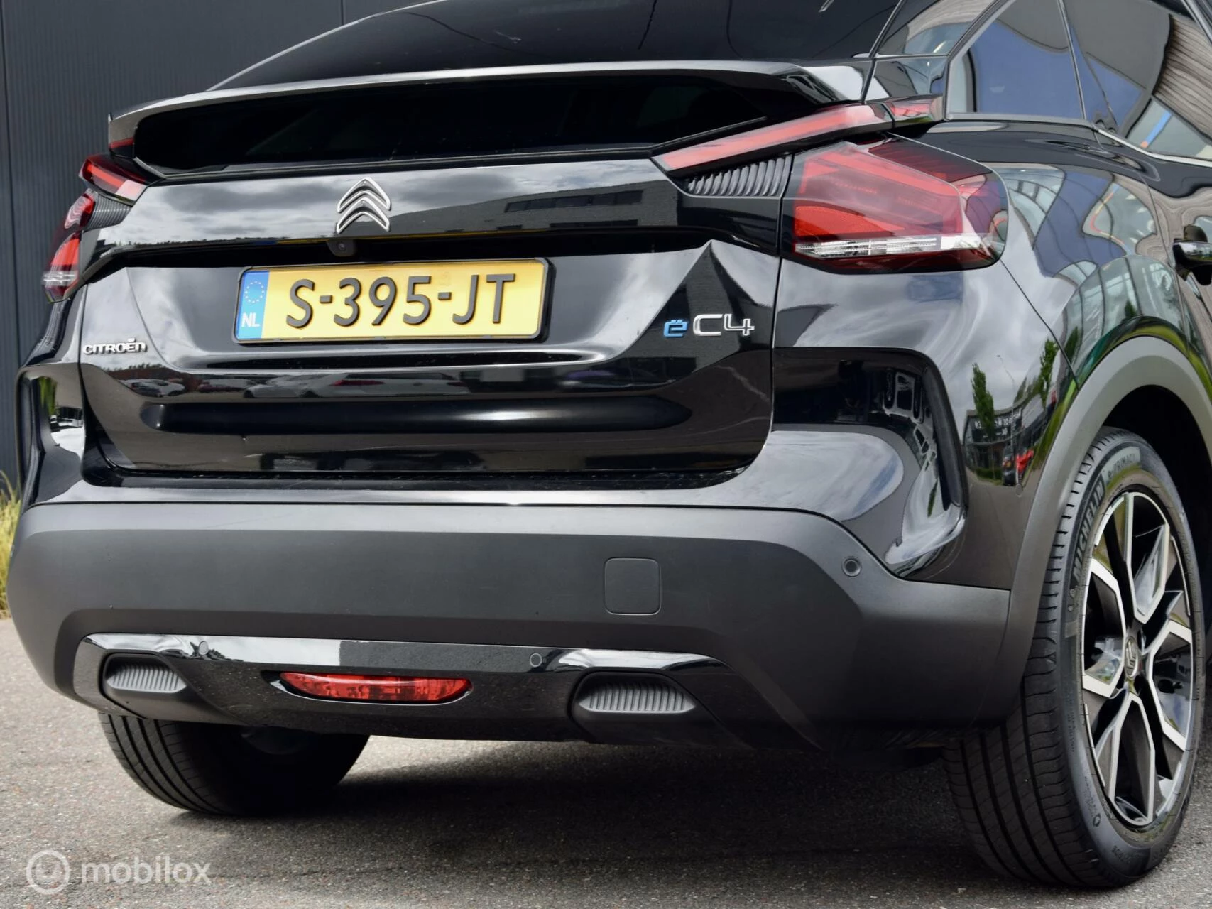 Hoofdafbeelding Citroën ë-C4