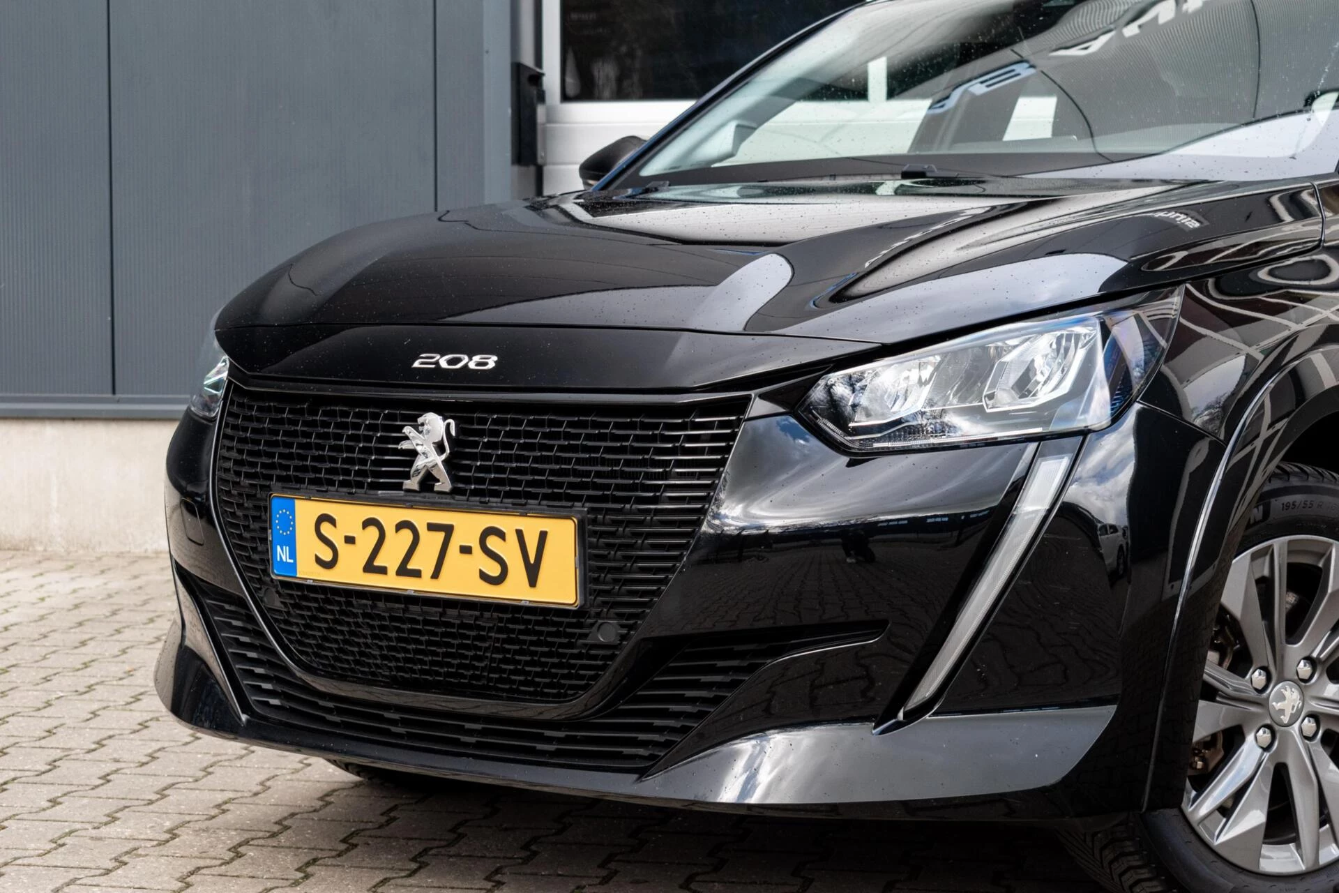 Hoofdafbeelding Peugeot e-208