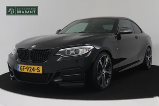 BMW 235 M235i High Executive (NL-AUTO, AUTOMAAT, NAVIGATIE-PROFESSIONAL, STOELVERWARMING)