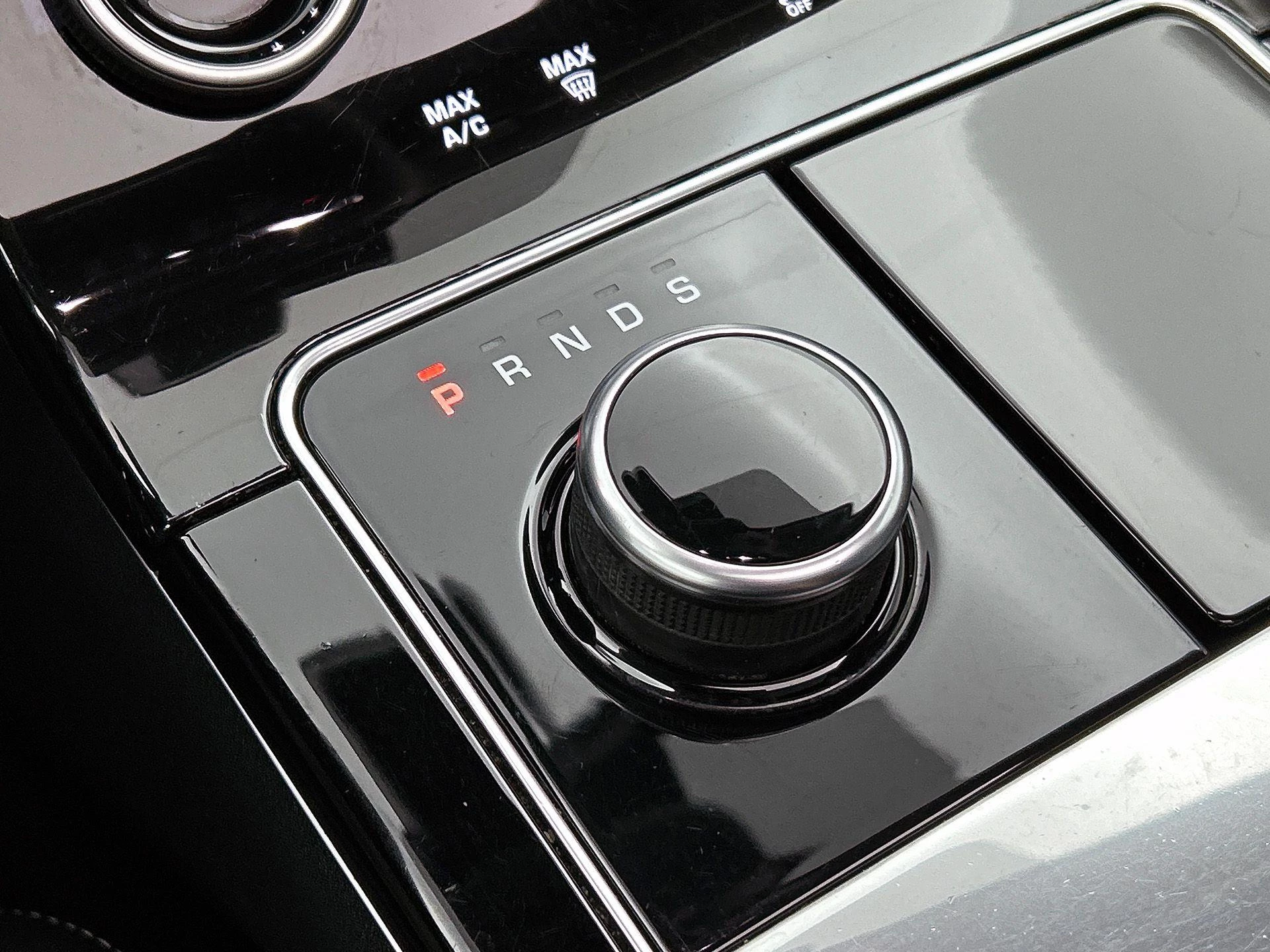 Hoofdafbeelding Land Rover Range Rover Velar
