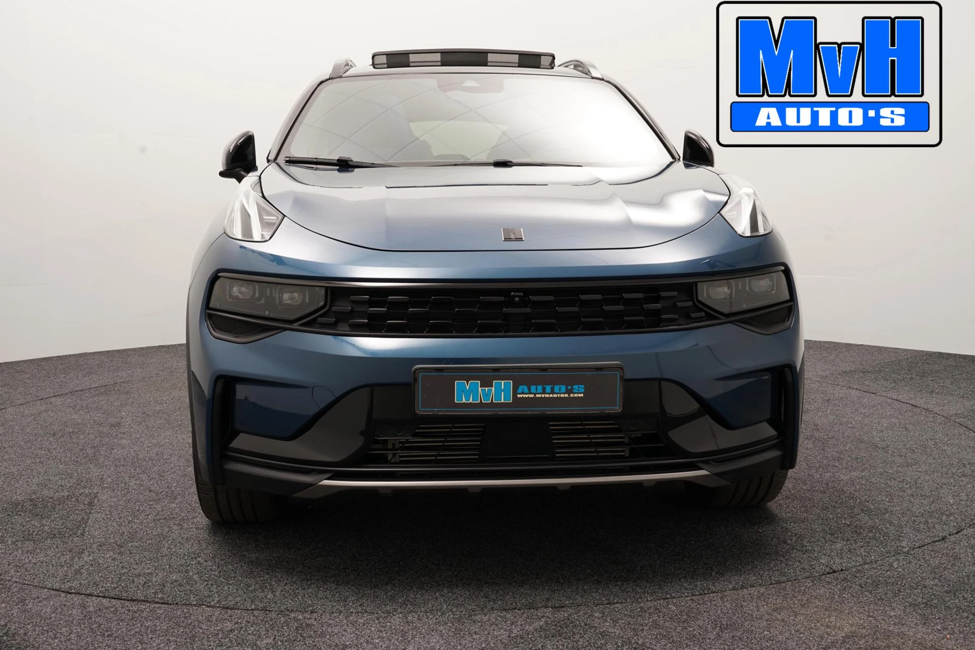 Hoofdafbeelding Lynk & Co 01