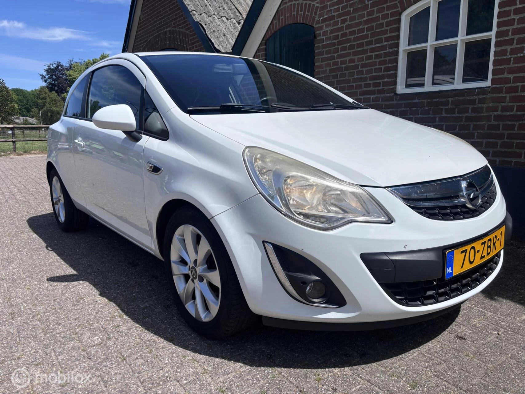 Hoofdafbeelding Opel Corsa