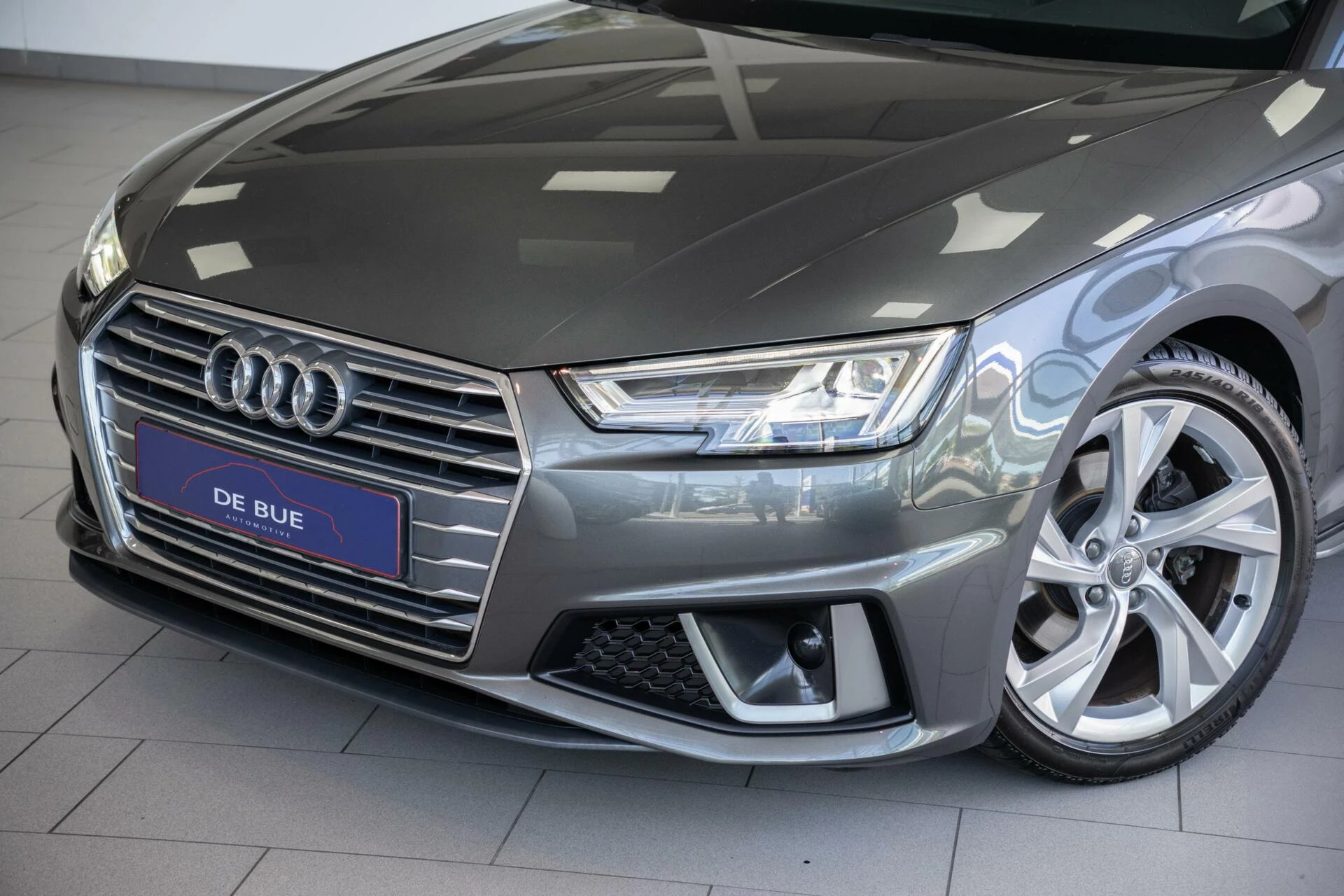 Hoofdafbeelding Audi A4