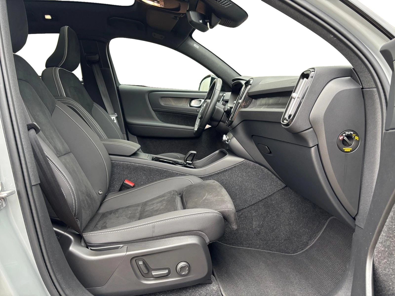 Hoofdafbeelding Volvo C40