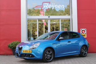 Hoofdafbeelding Alfa Romeo Giulietta Alfa Romeo Giulietta 1.4 Turbo 120PK SPORT | ACHTERUITRIJ CAMERA | DAB+ RADIO | PARKEERSENSOREN VOOR EN ACHTER | AFNEEMBARE TREKHAAK | CRUISE CONTROL | CLIMATE CONTROL | SUPER NETTE AUTO! |