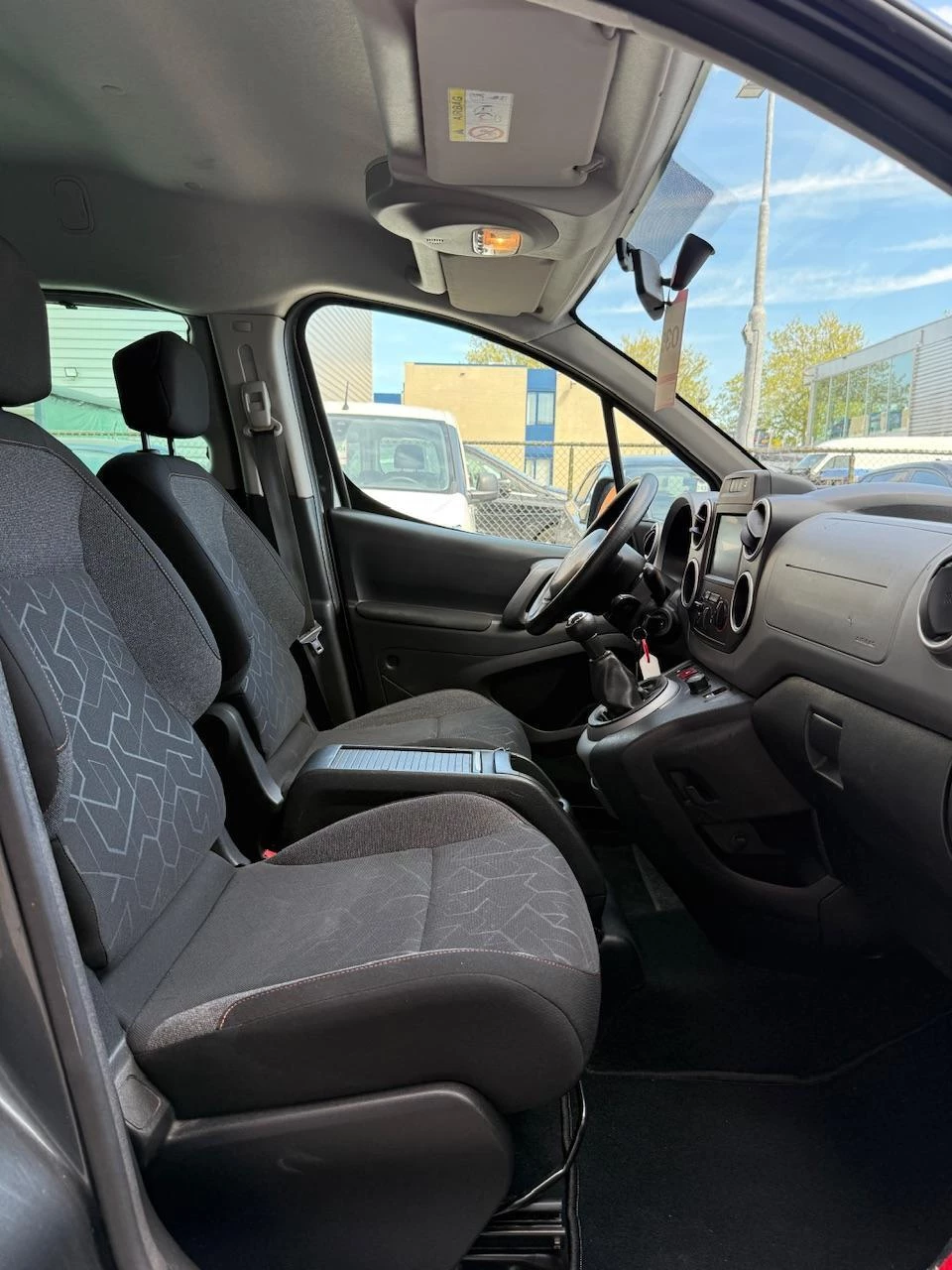 Hoofdafbeelding Peugeot Partner