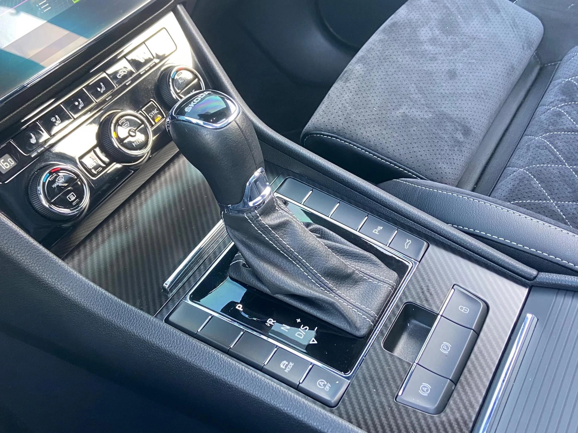 Hoofdafbeelding Škoda Superb