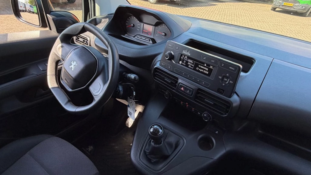 Hoofdafbeelding Peugeot Partner