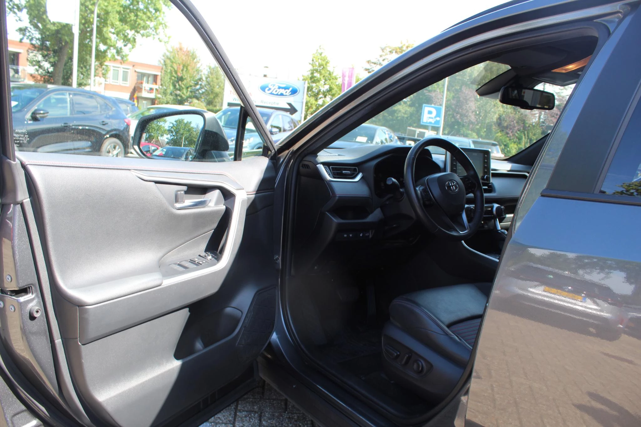 Hoofdafbeelding Toyota RAV4