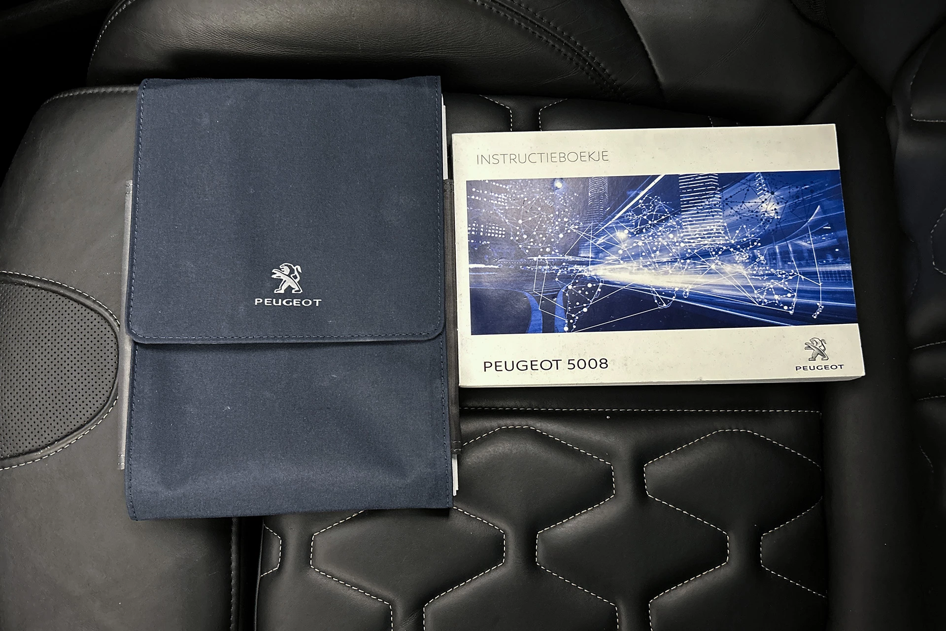 Hoofdafbeelding Peugeot 5008