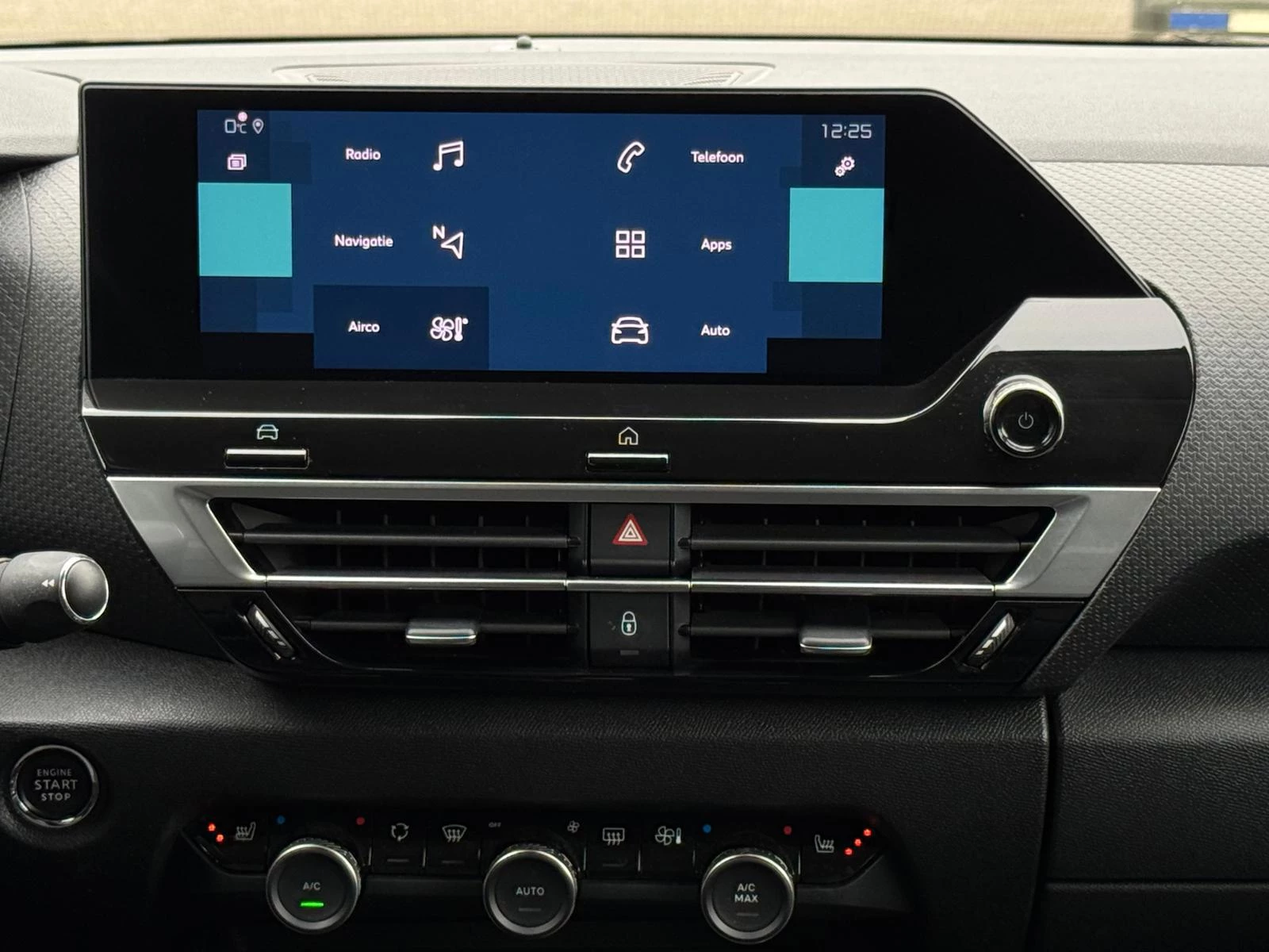 Hoofdafbeelding Citroën ë-C4