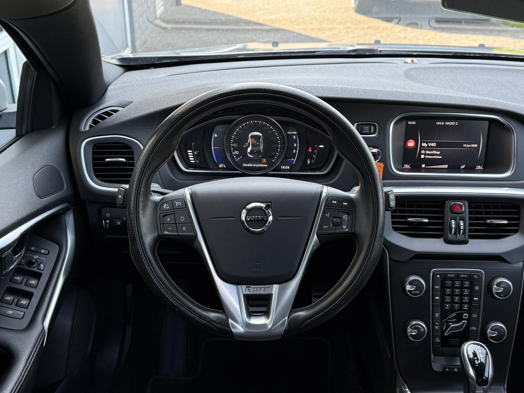 Hoofdafbeelding Volvo V40