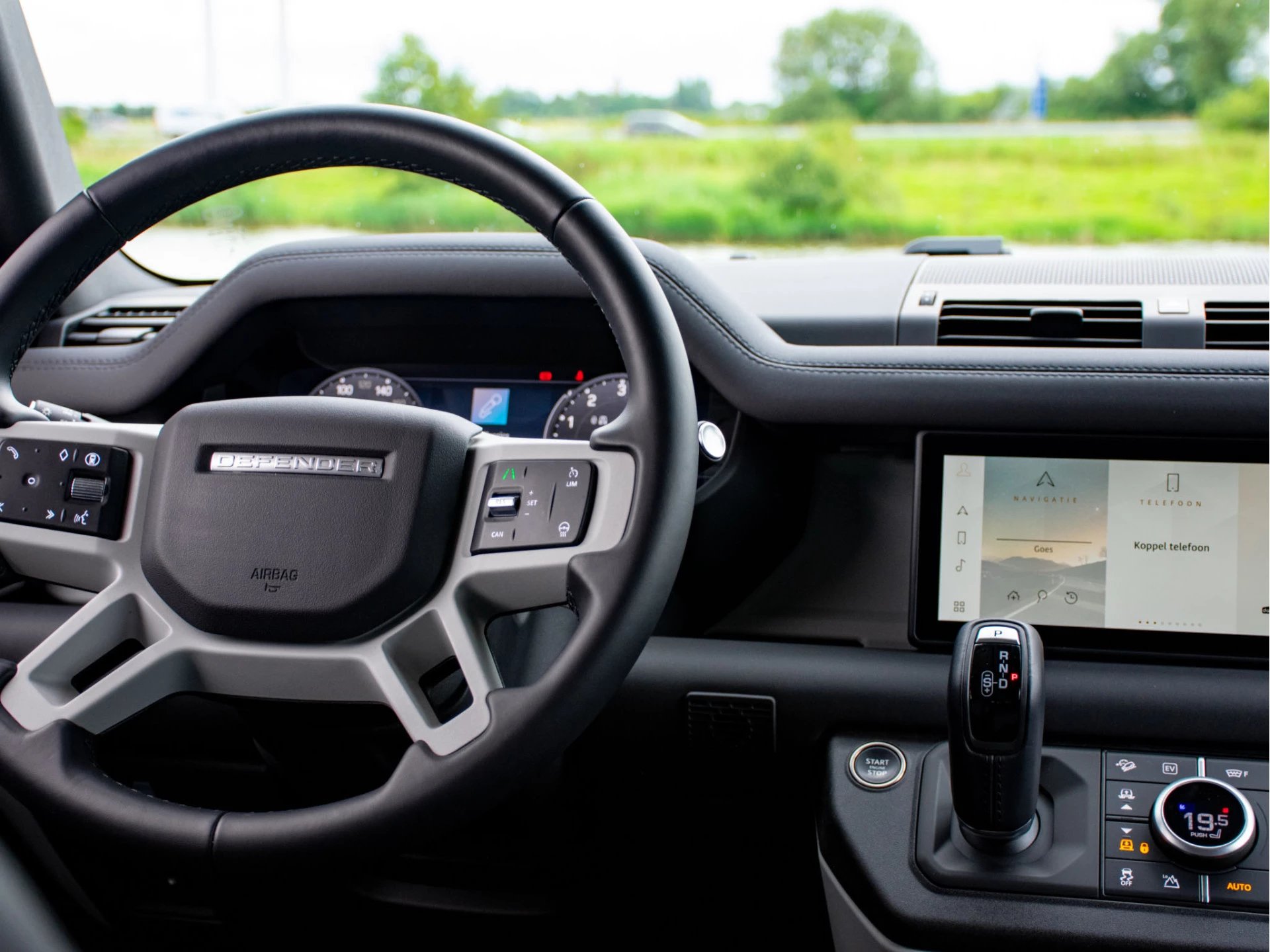 Hoofdafbeelding Land Rover Defender