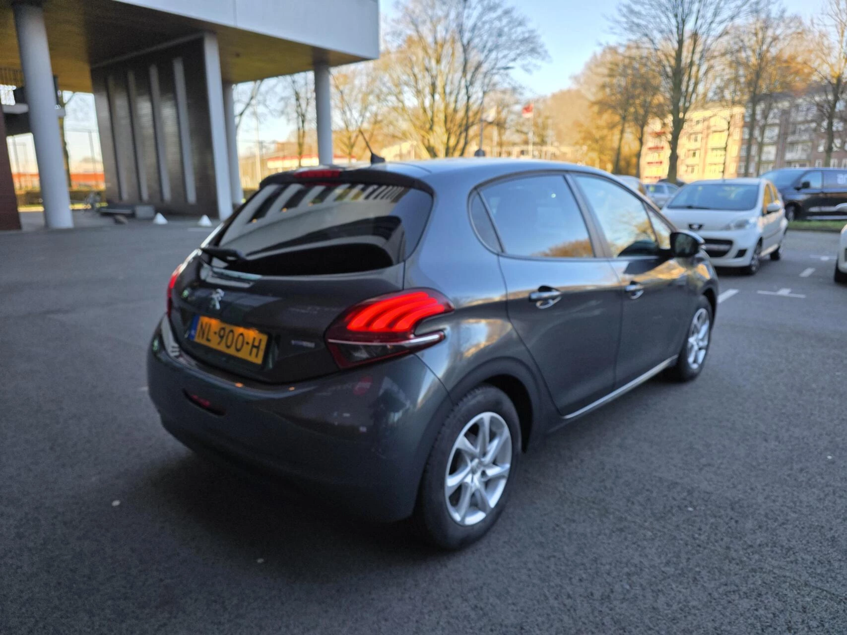 Hoofdafbeelding Peugeot 208