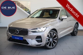 Hoofdafbeelding Volvo XC60 Volvo XC60 2.0 T8|455PK AWD|Org NL|1ste Eig|Ultimate Bright|Luchtv.|Bowers & Wilkins|Trekhaak|Head-Up|Pano|Crystal|Dealer Onderhouden