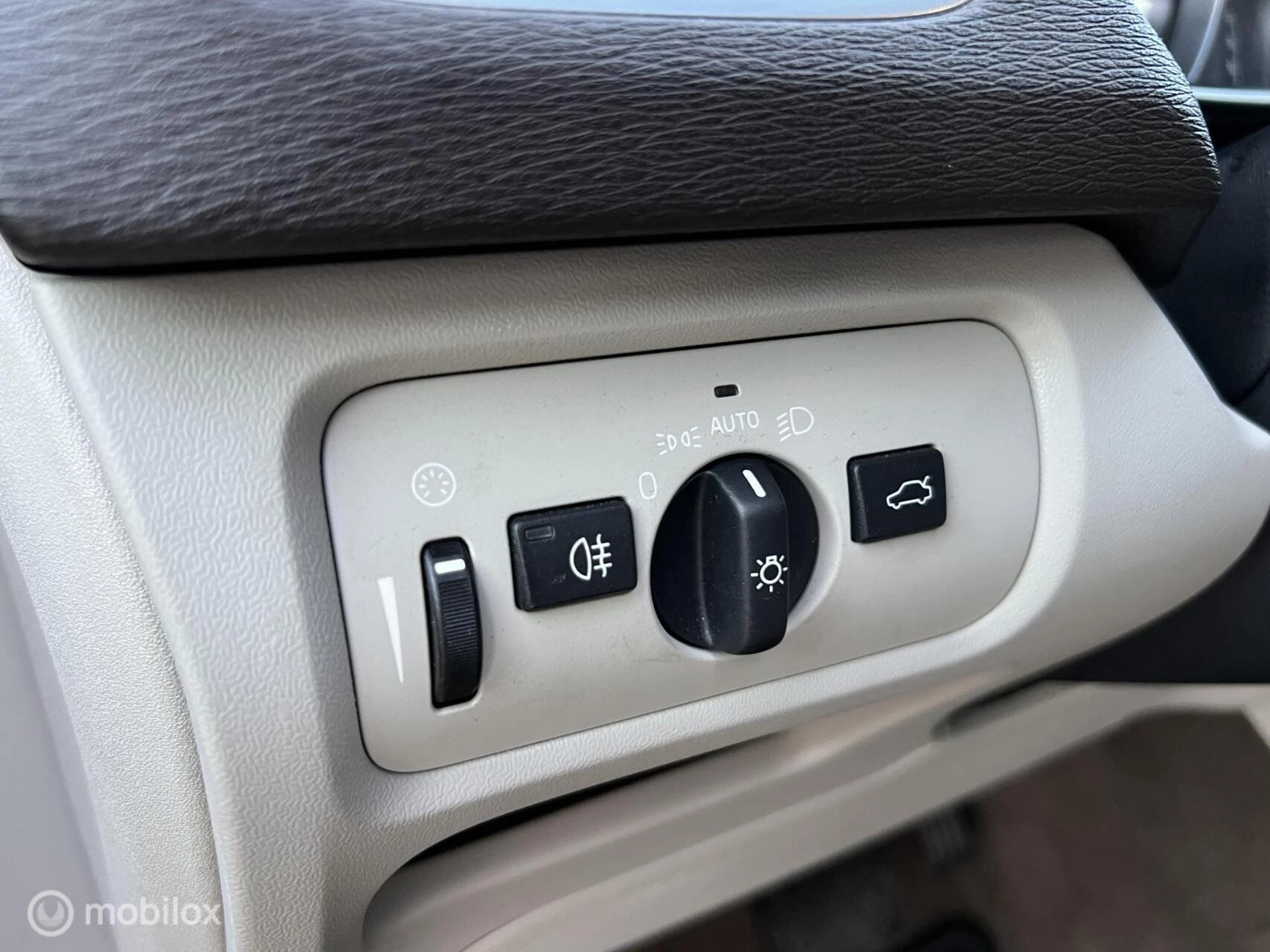 Hoofdafbeelding Volvo V40