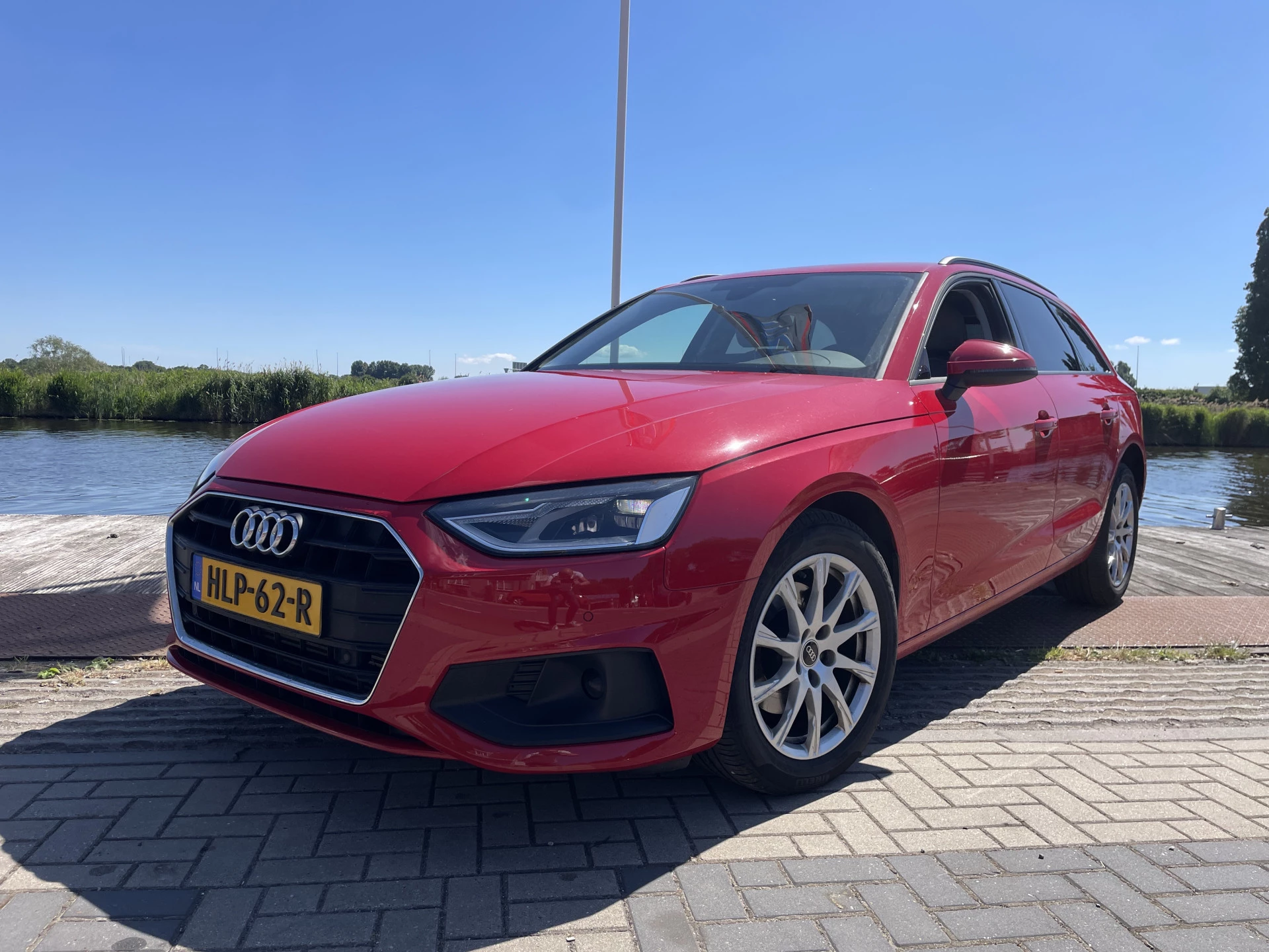 Hoofdafbeelding Audi A4