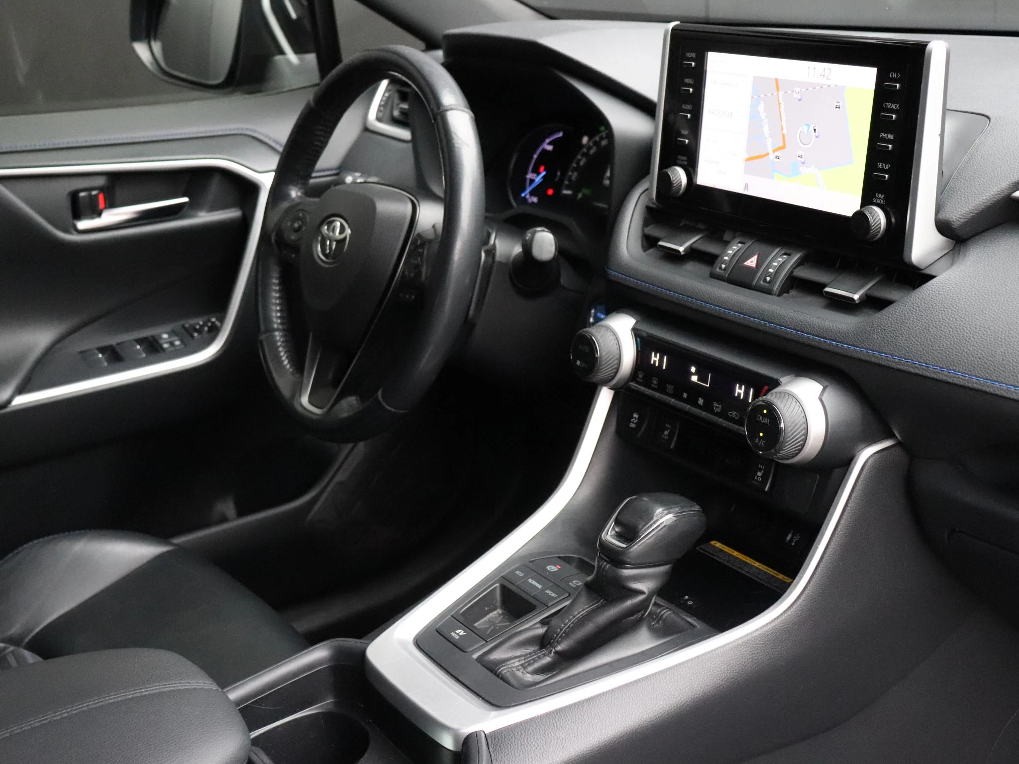 Hoofdafbeelding Toyota RAV4