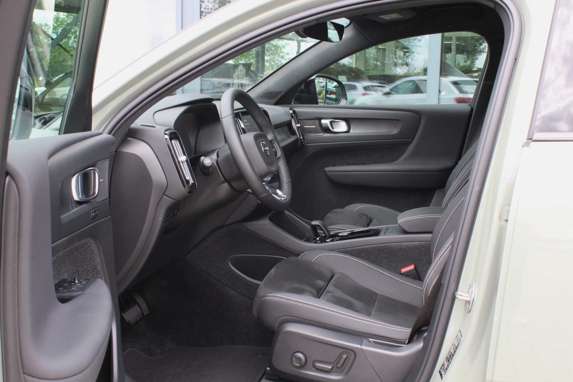 Hoofdafbeelding Volvo C40