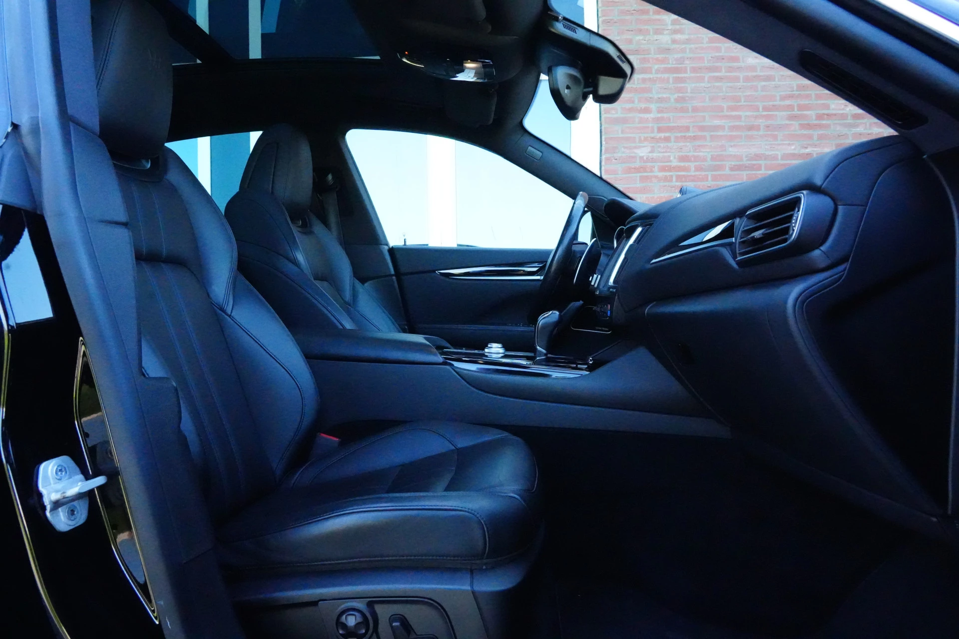 Hoofdafbeelding Maserati Levante