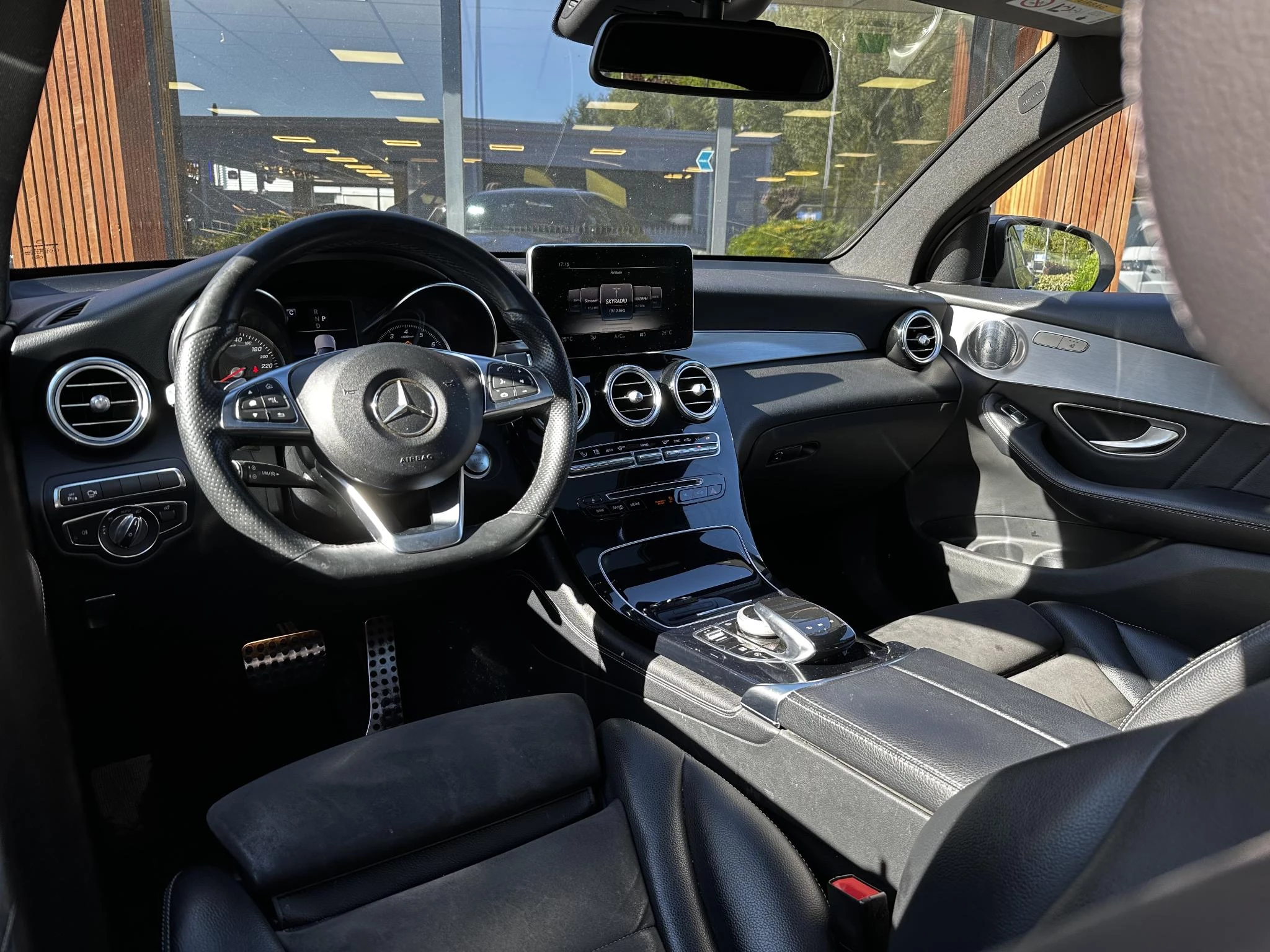 Hoofdafbeelding Mercedes-Benz GLC