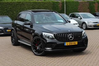Mercedes-Benz GLC AMG 43 4MATIC / Panoramadak / 360Camera / Head-up / Luxe Leder / Burmester / Memory seats / Carbon intr. / 21'' / Treeplanken / Keyless / Navigatie / Dodehoek / DAB / Stoelverwarming / ACC