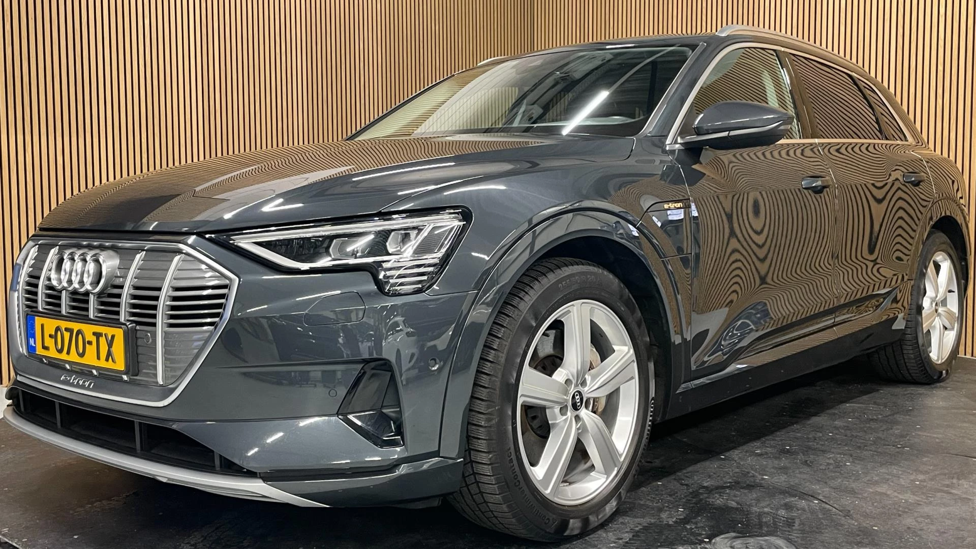 Hoofdafbeelding Audi e-tron