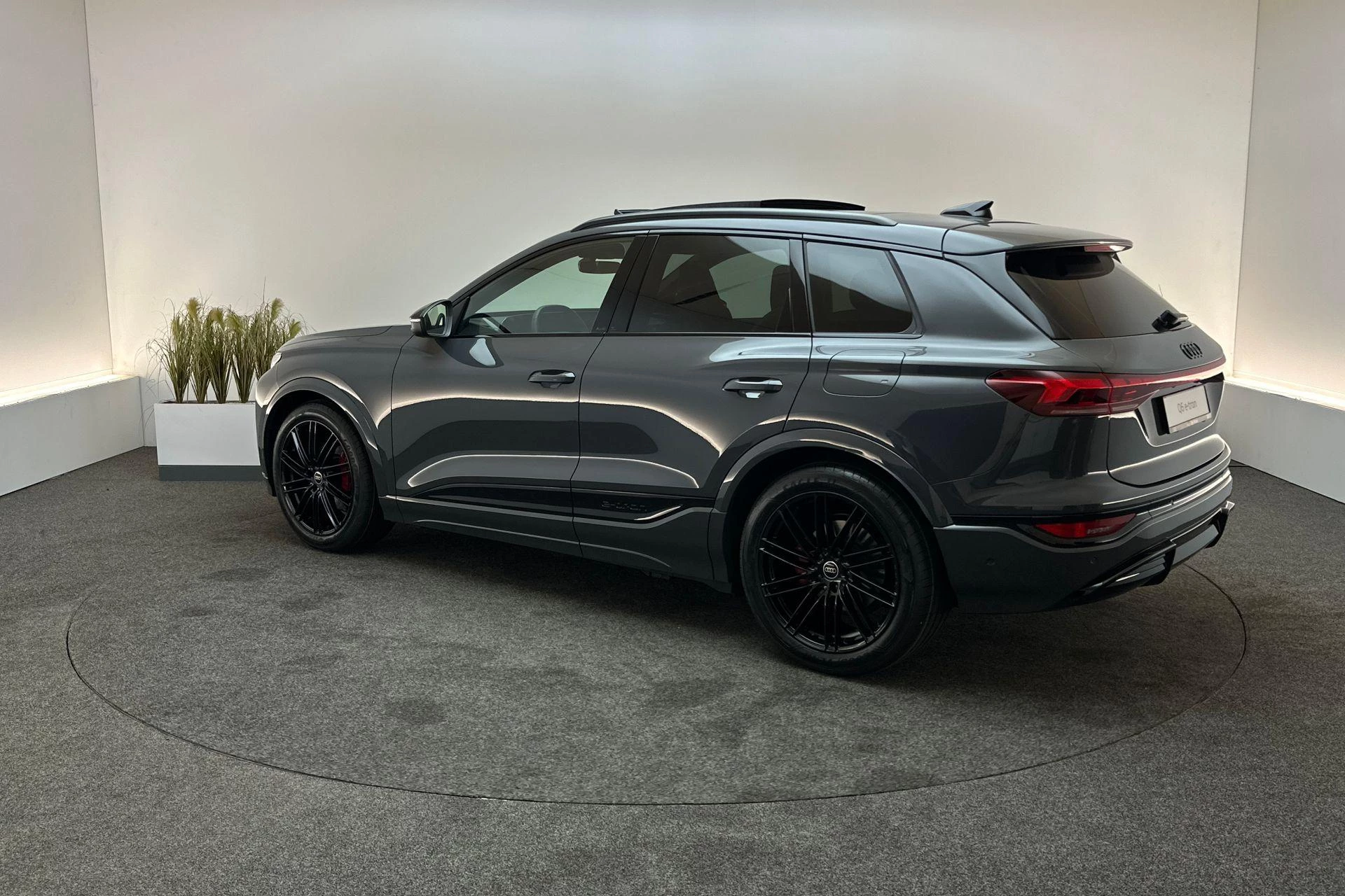 Hoofdafbeelding Audi Q6 e-tron