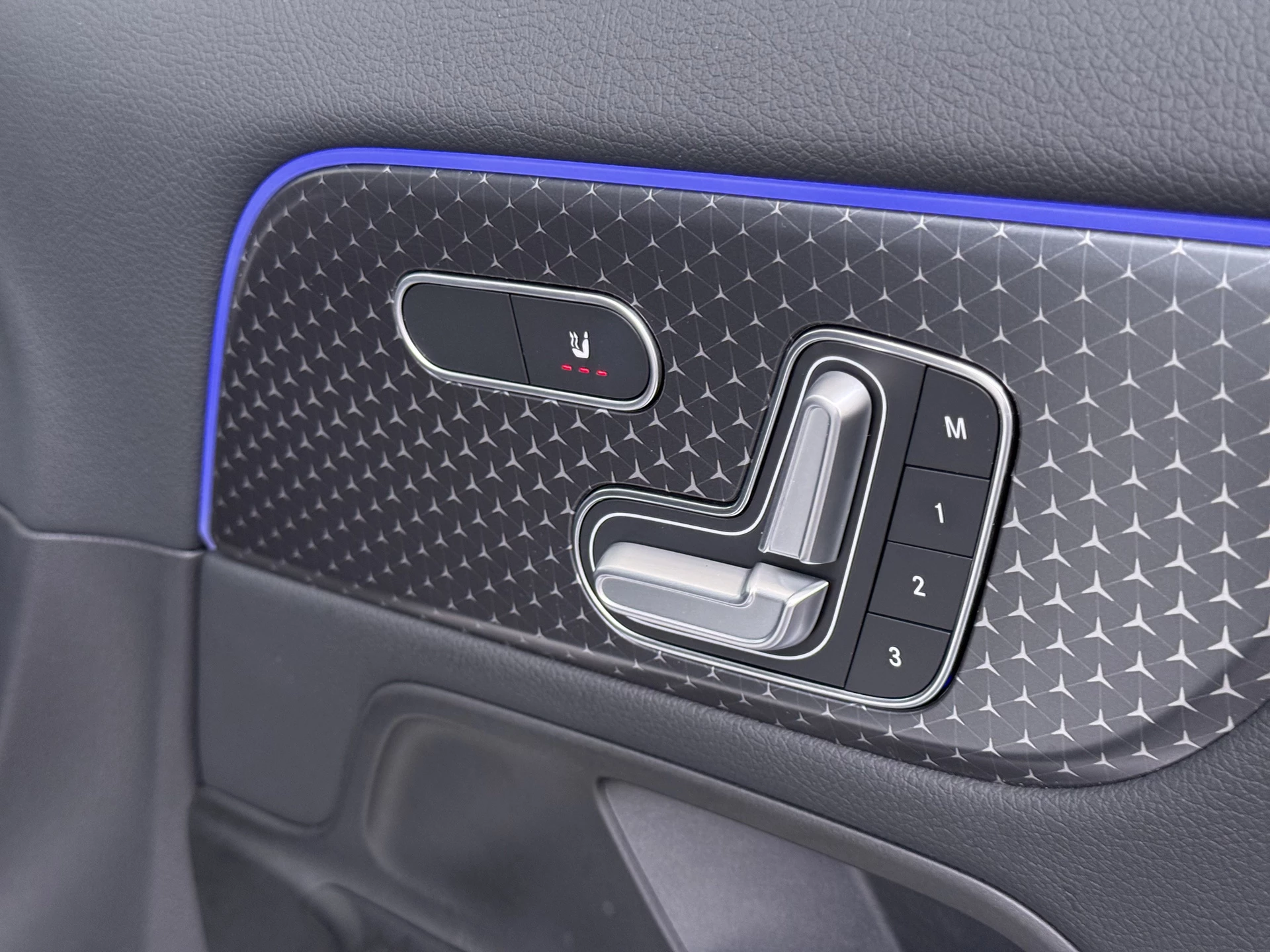 Hoofdafbeelding Mercedes-Benz EQA