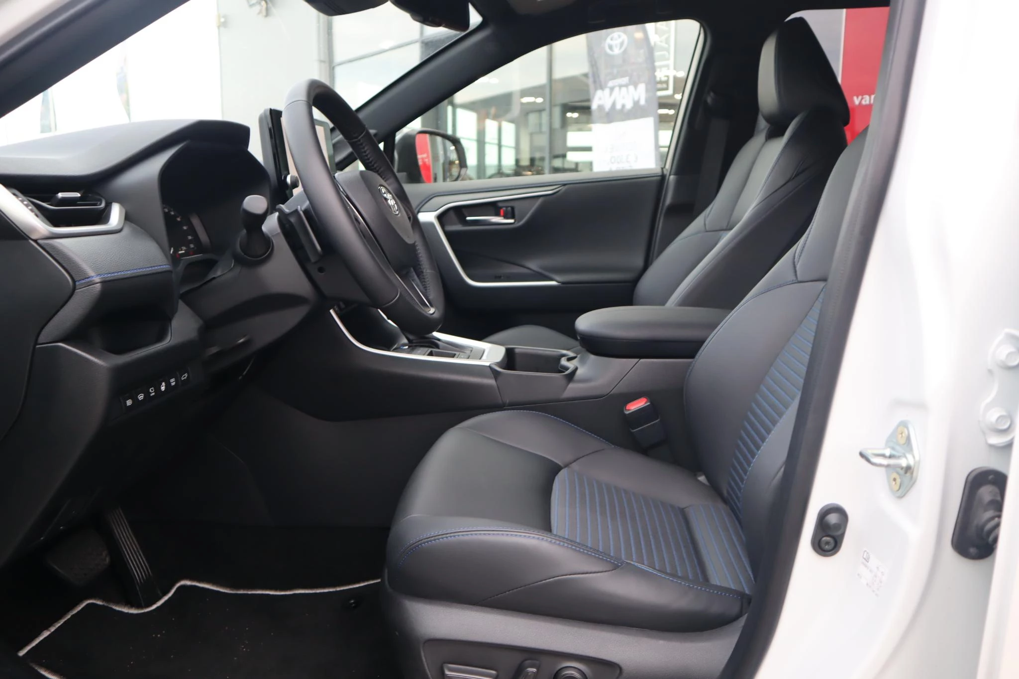 Hoofdafbeelding Toyota RAV4