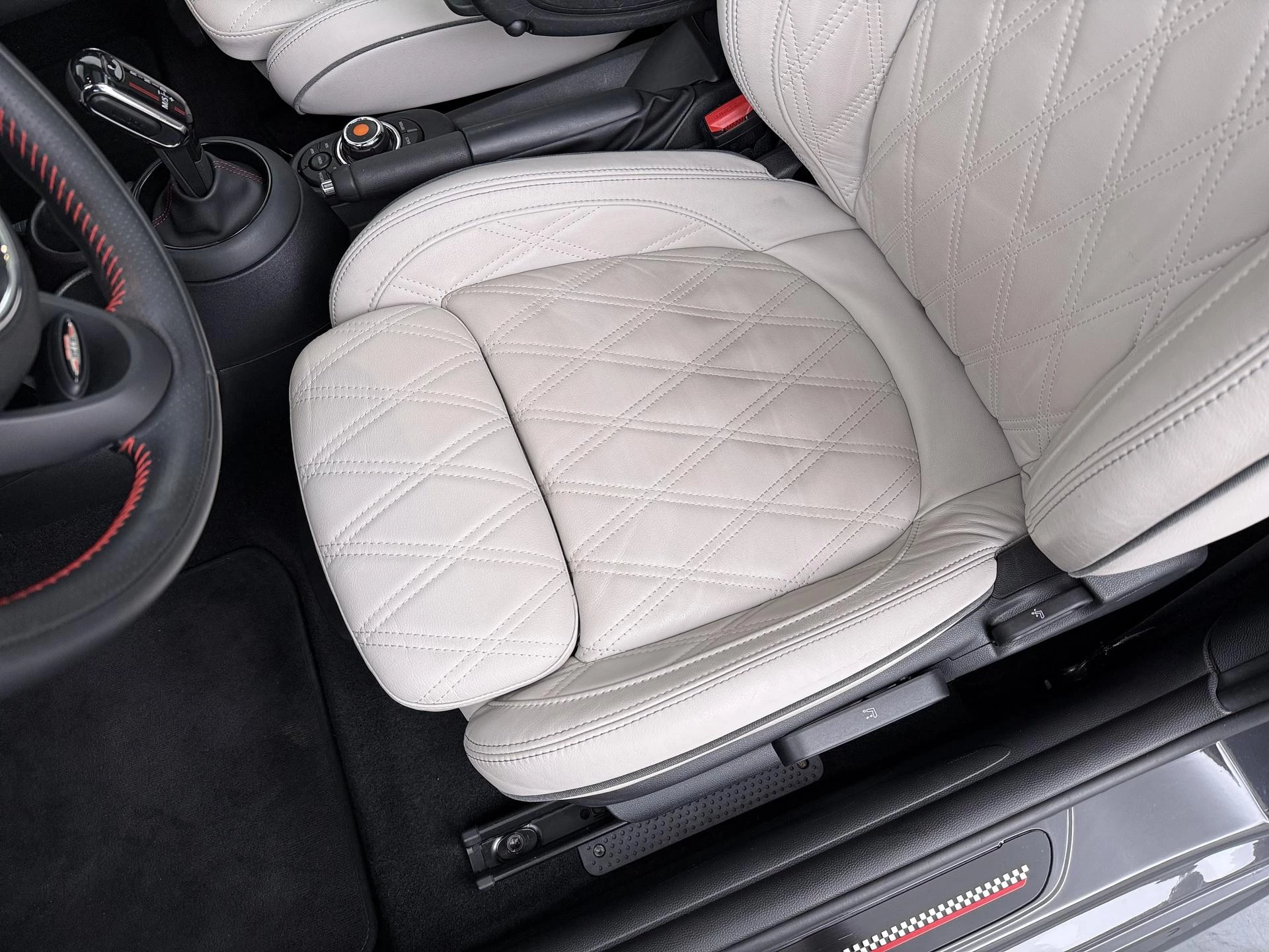 Hoofdafbeelding MINI 3-deurs