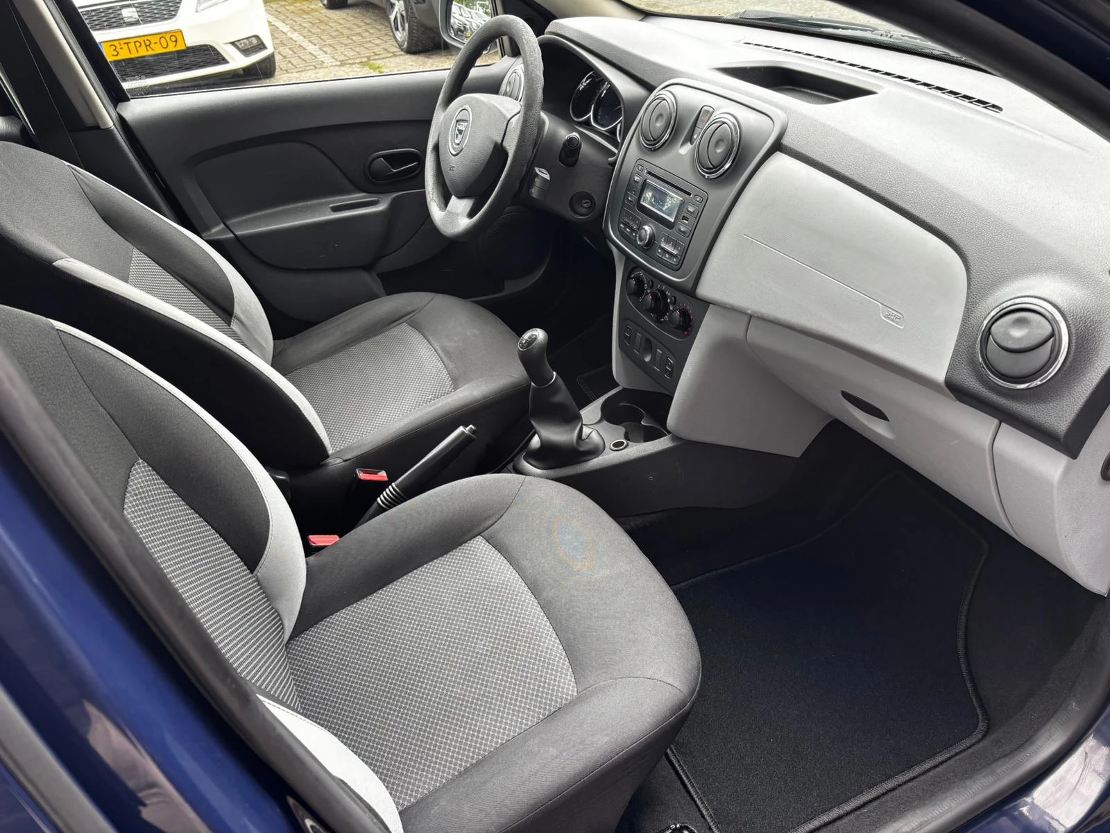 Hoofdafbeelding Dacia Logan