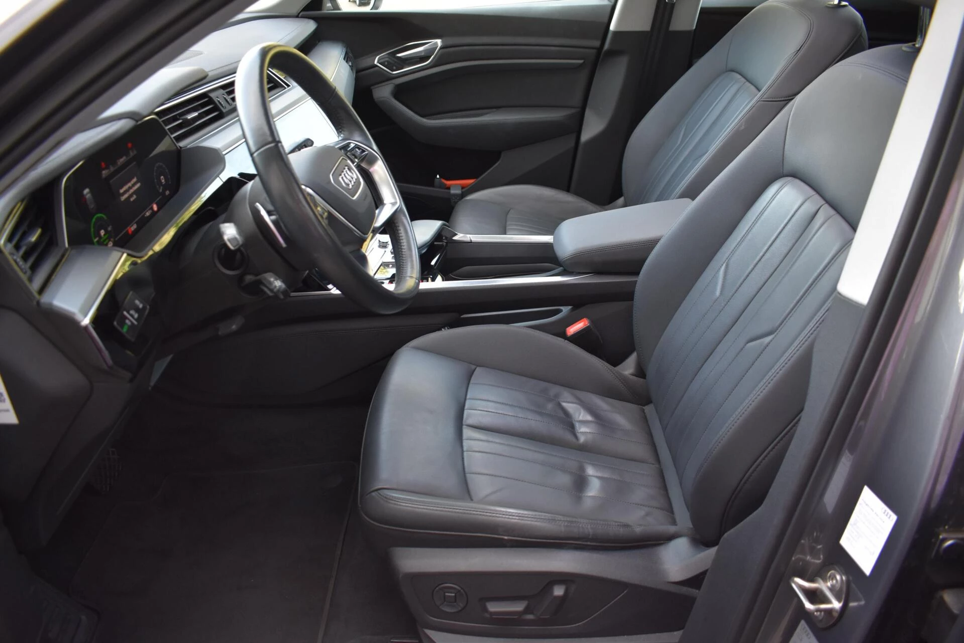 Hoofdafbeelding Audi e-tron