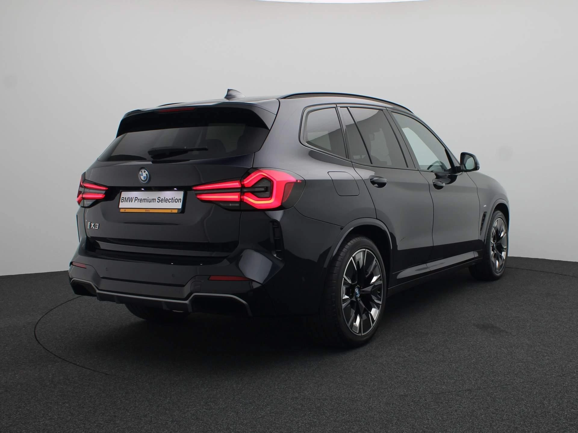 Hoofdafbeelding BMW iX3