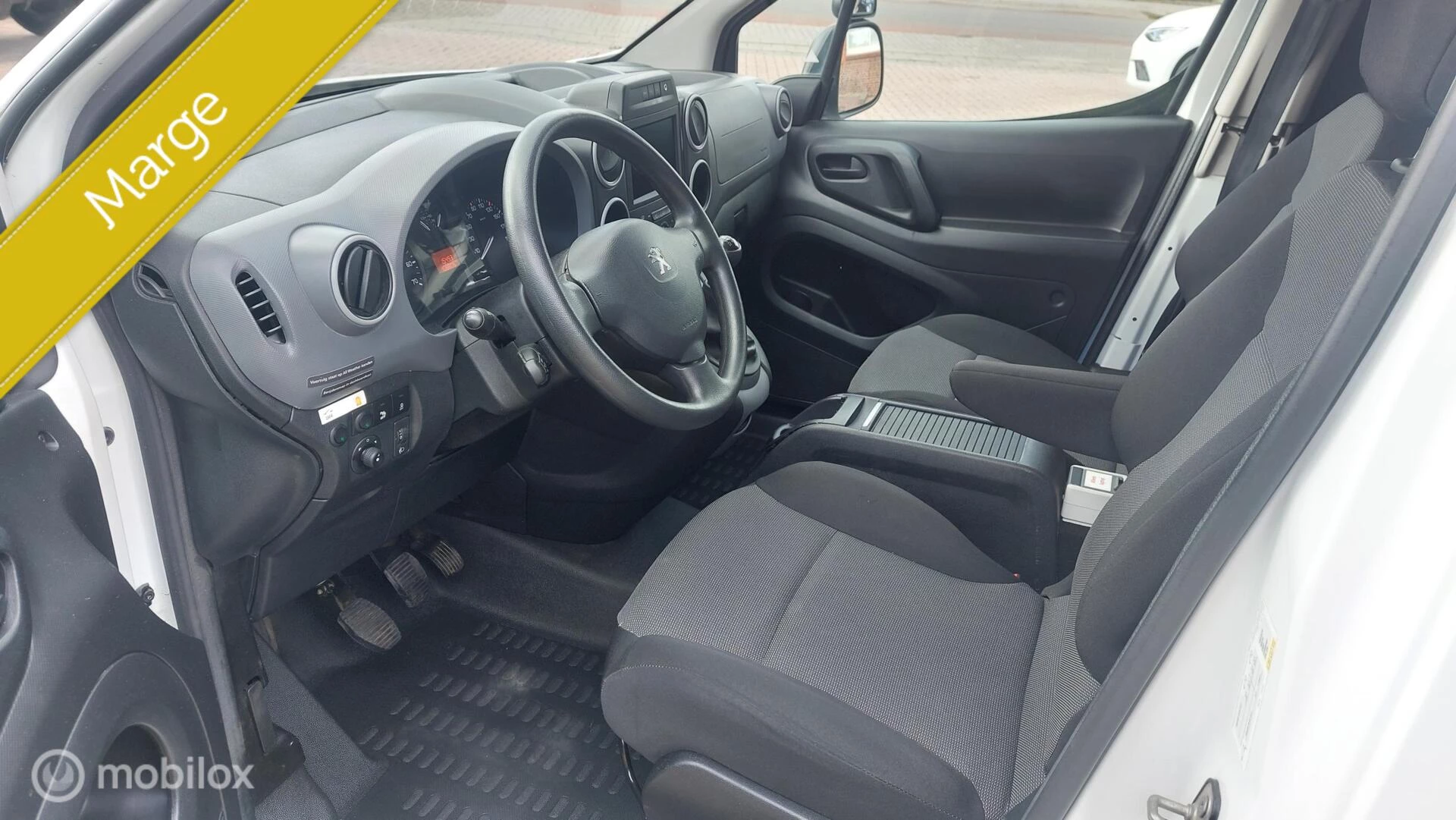 Hoofdafbeelding Peugeot Partner