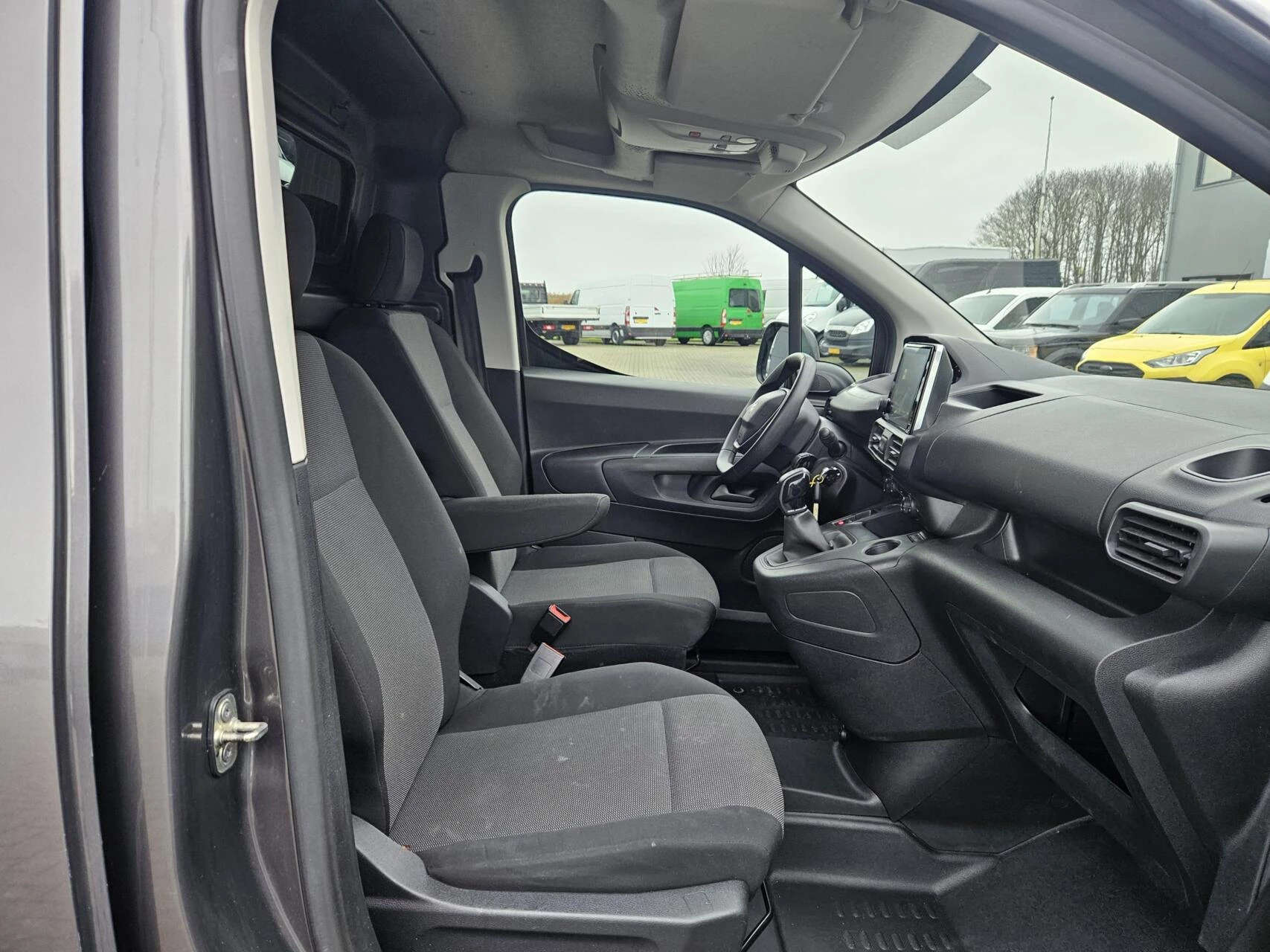 Hoofdafbeelding Peugeot Partner