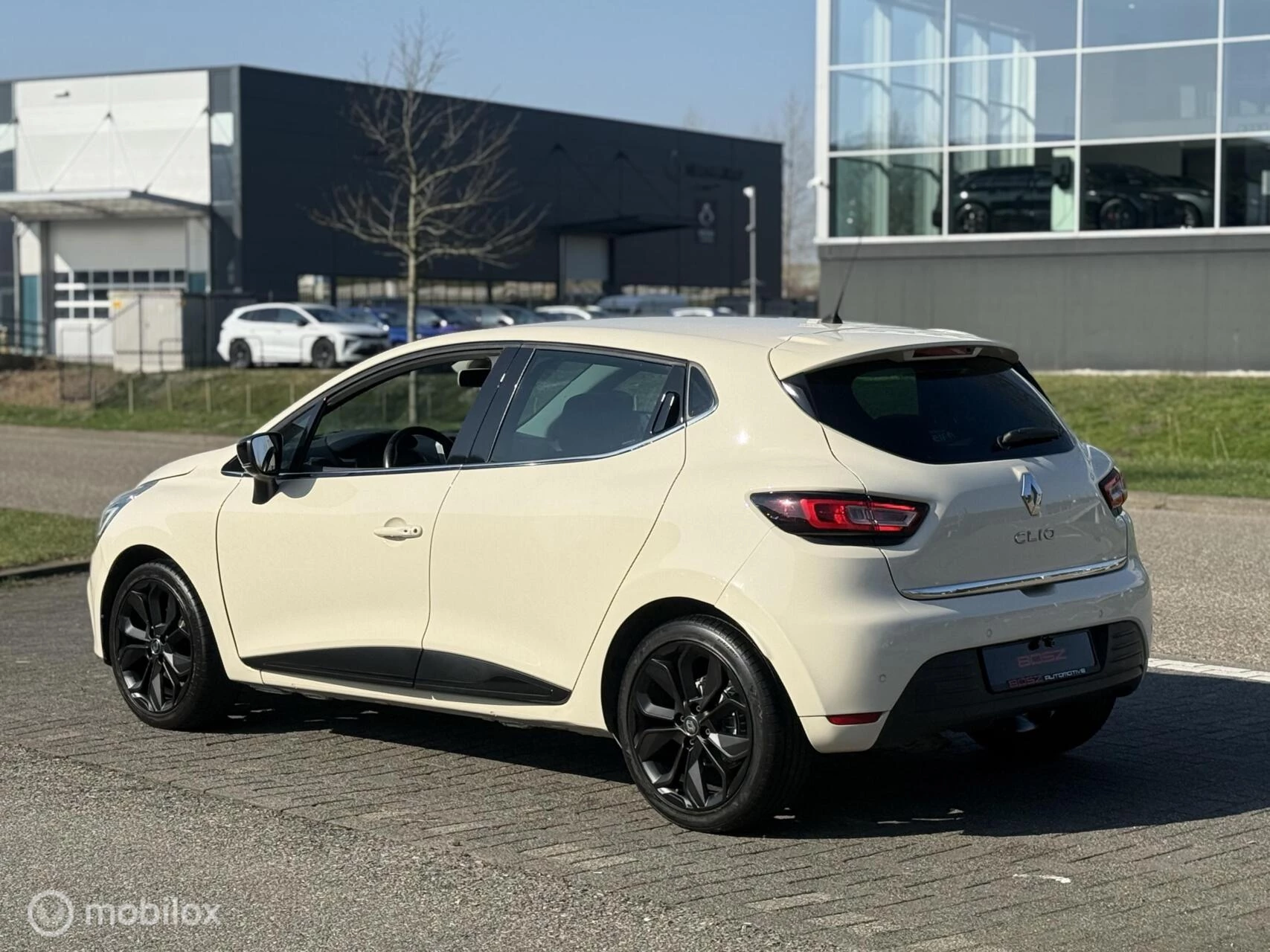Hoofdafbeelding Renault Clio
