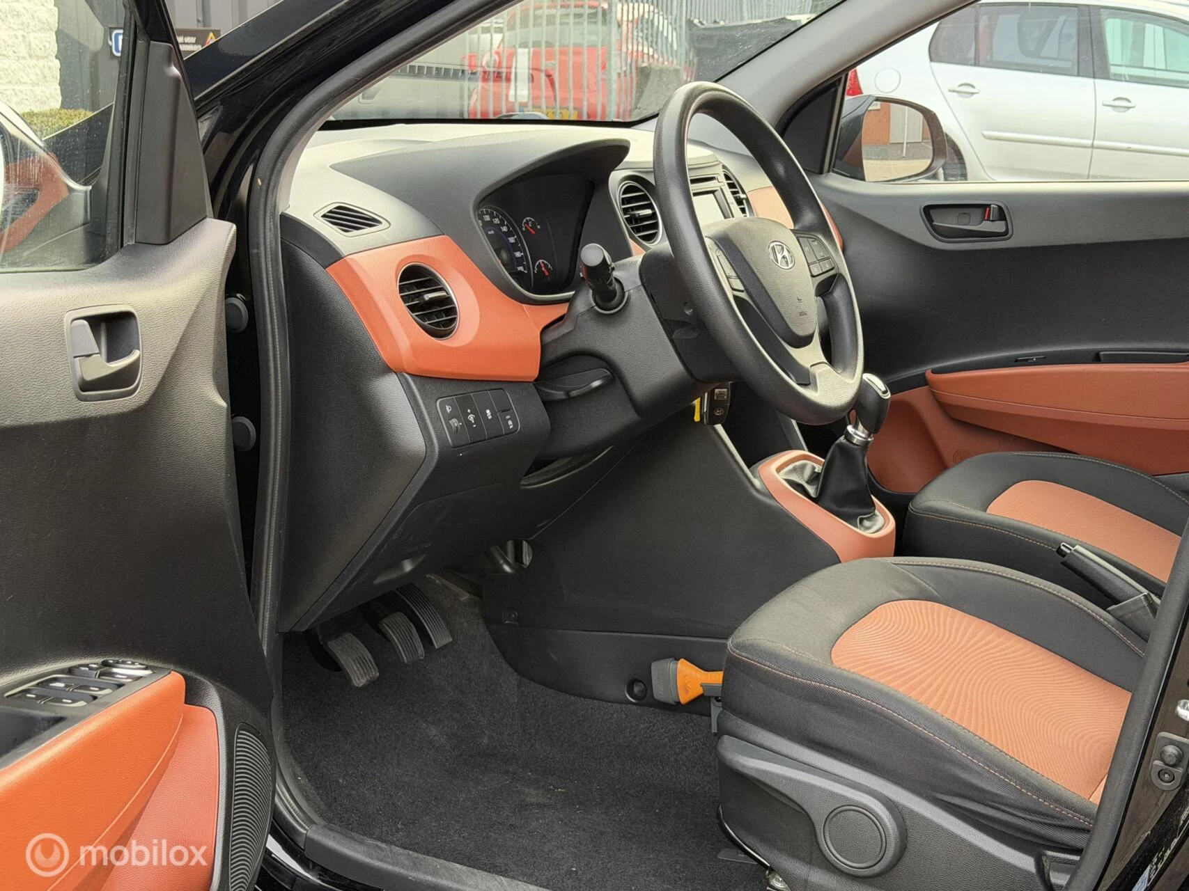 Hoofdafbeelding Hyundai i10