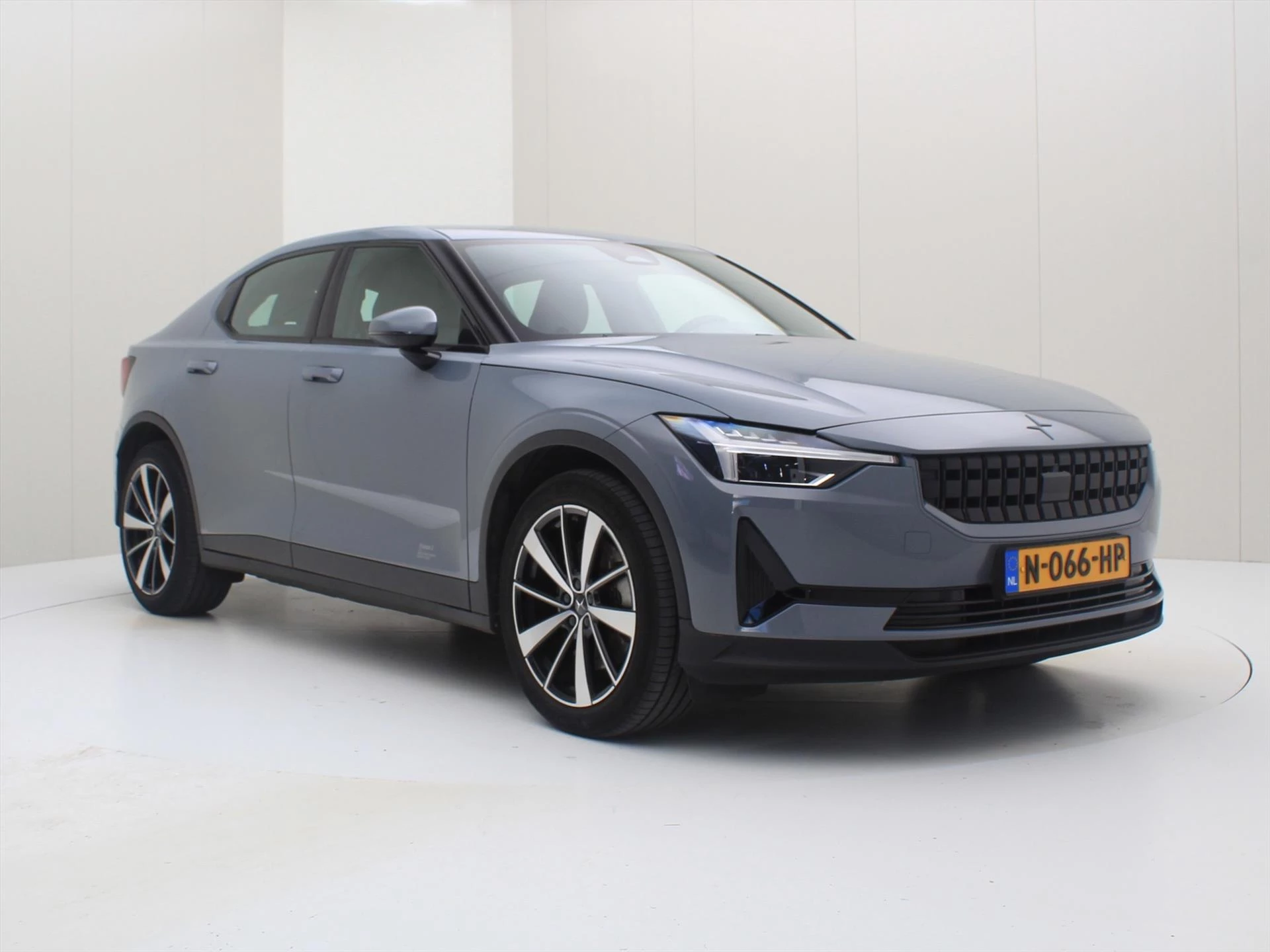 Hoofdafbeelding Polestar 2
