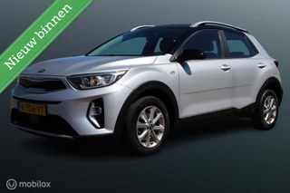 Kia Stonic 1.0 T-GDi MHEV DynamicLine, Zwart dak, App connect/navi, Cruise, Airco, Pdc + camera, Telefoon