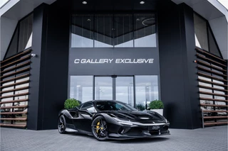 Hoofdafbeelding Ferrari F8 Tributo Ferrari F8 Tributo 3.9 V8 HELE - Dealeronderhouden | Nero Daytona | Carbon | Camera