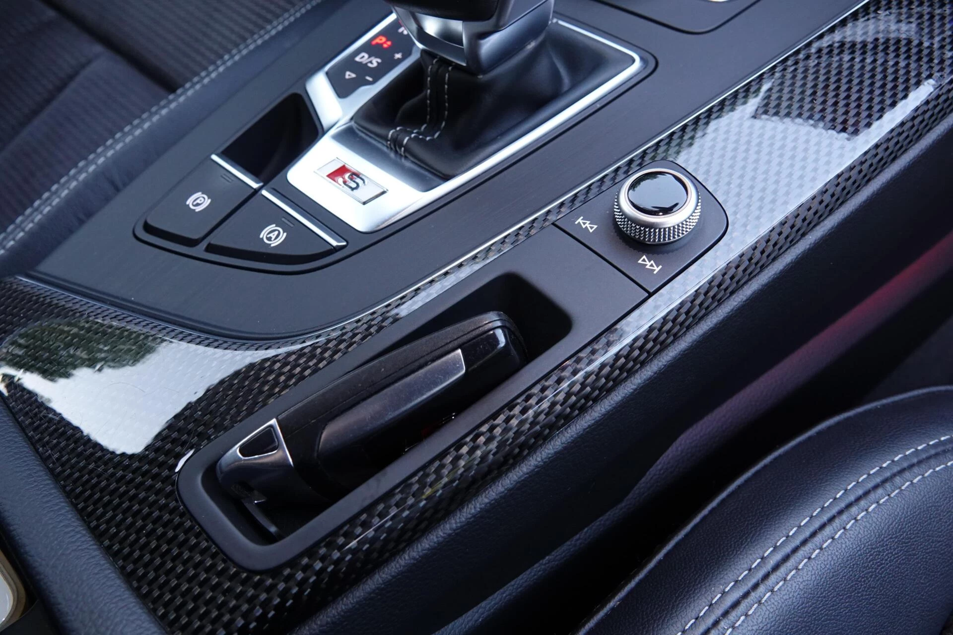 Hoofdafbeelding Audi S4
