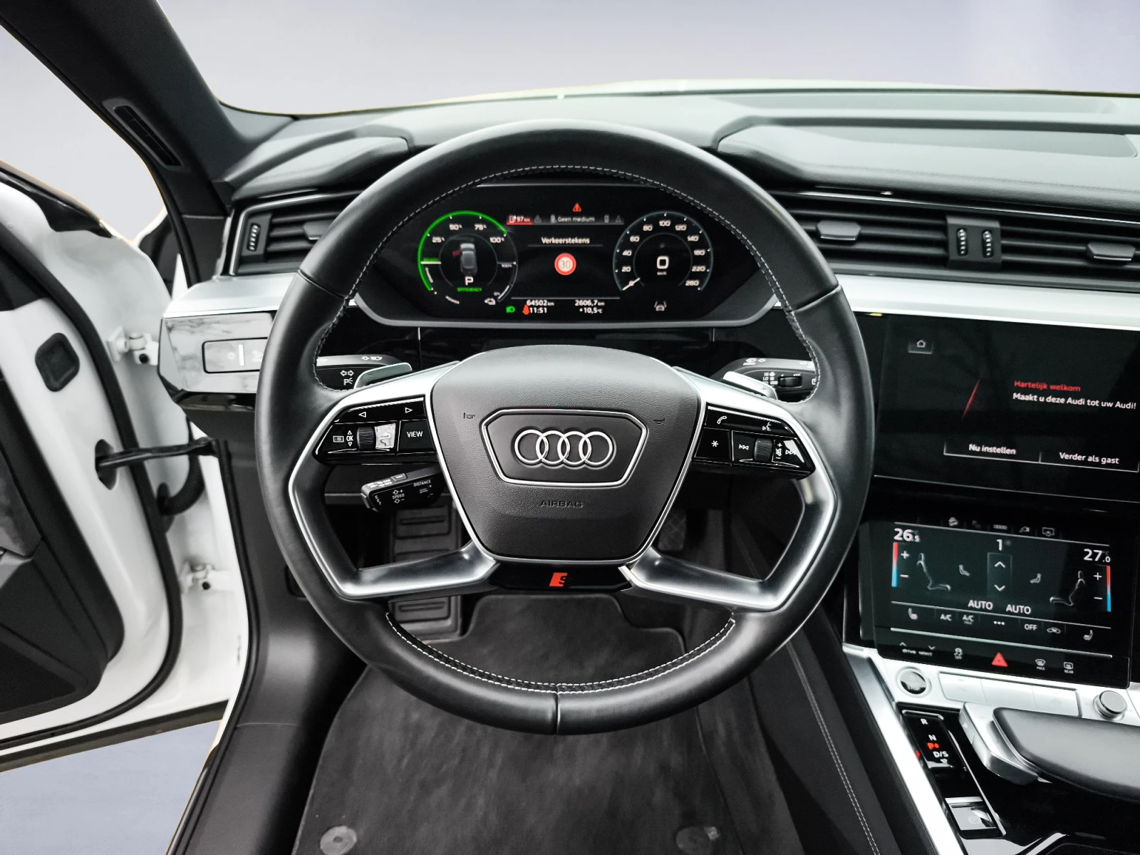 Hoofdafbeelding Audi e-tron