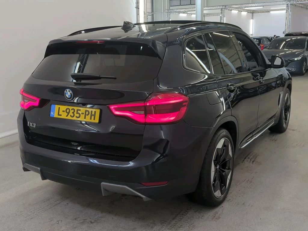 Hoofdafbeelding BMW iX3