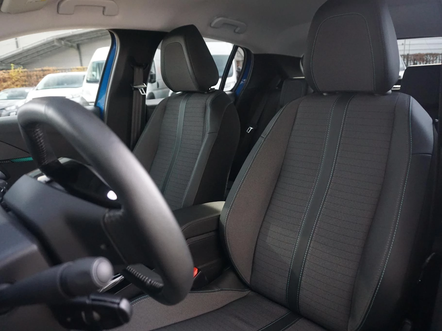 Hoofdafbeelding Peugeot e-208