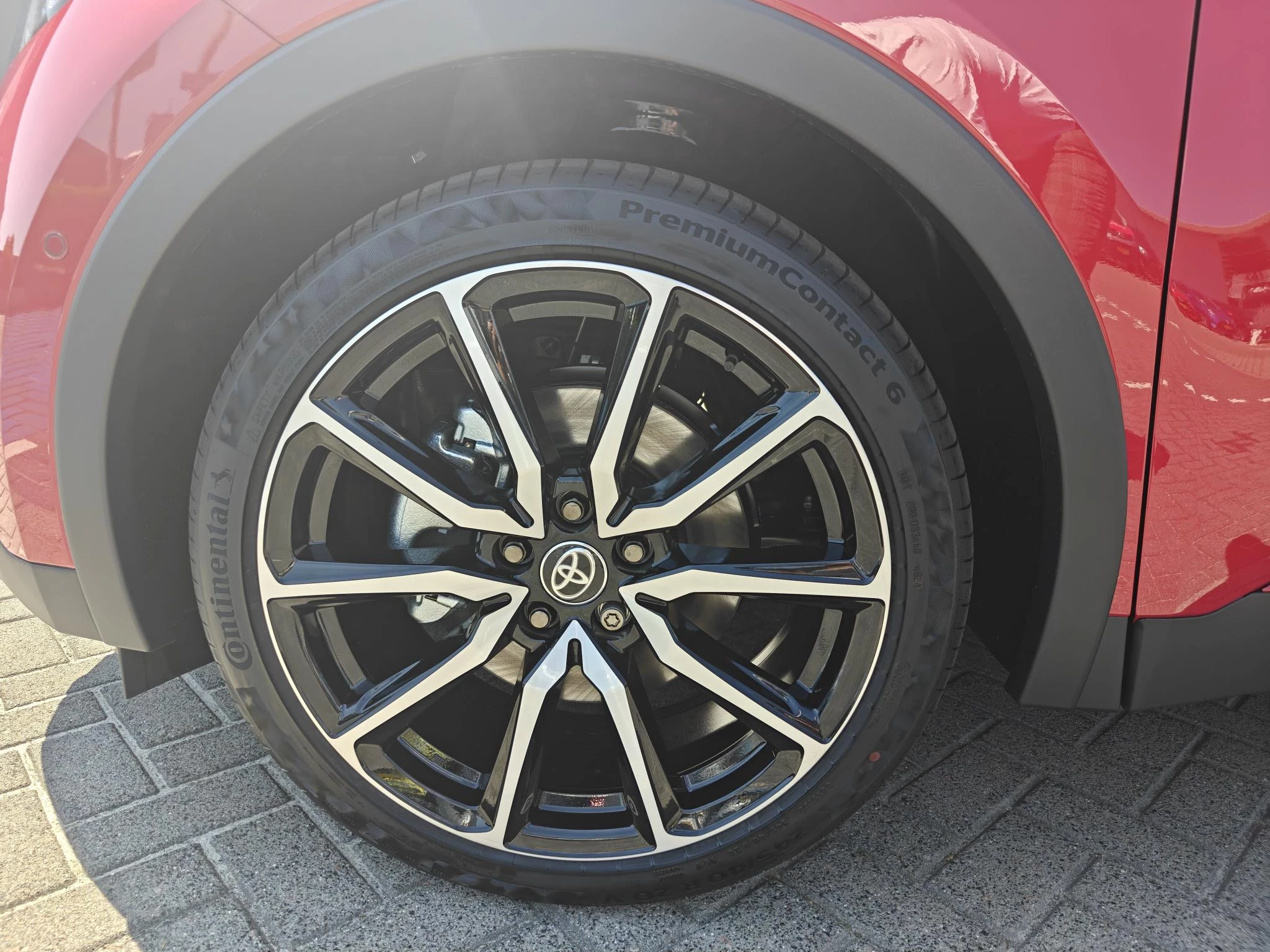 Hoofdafbeelding Toyota C-HR