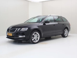 Skoda Octavia Combi 1.5 TSI ACT 150pk DSG7 Style Business [ TREKHAAK+LEDER+CARPLAY+CLIMAAT+CRUISE+PDC+NAVIGATIE ]