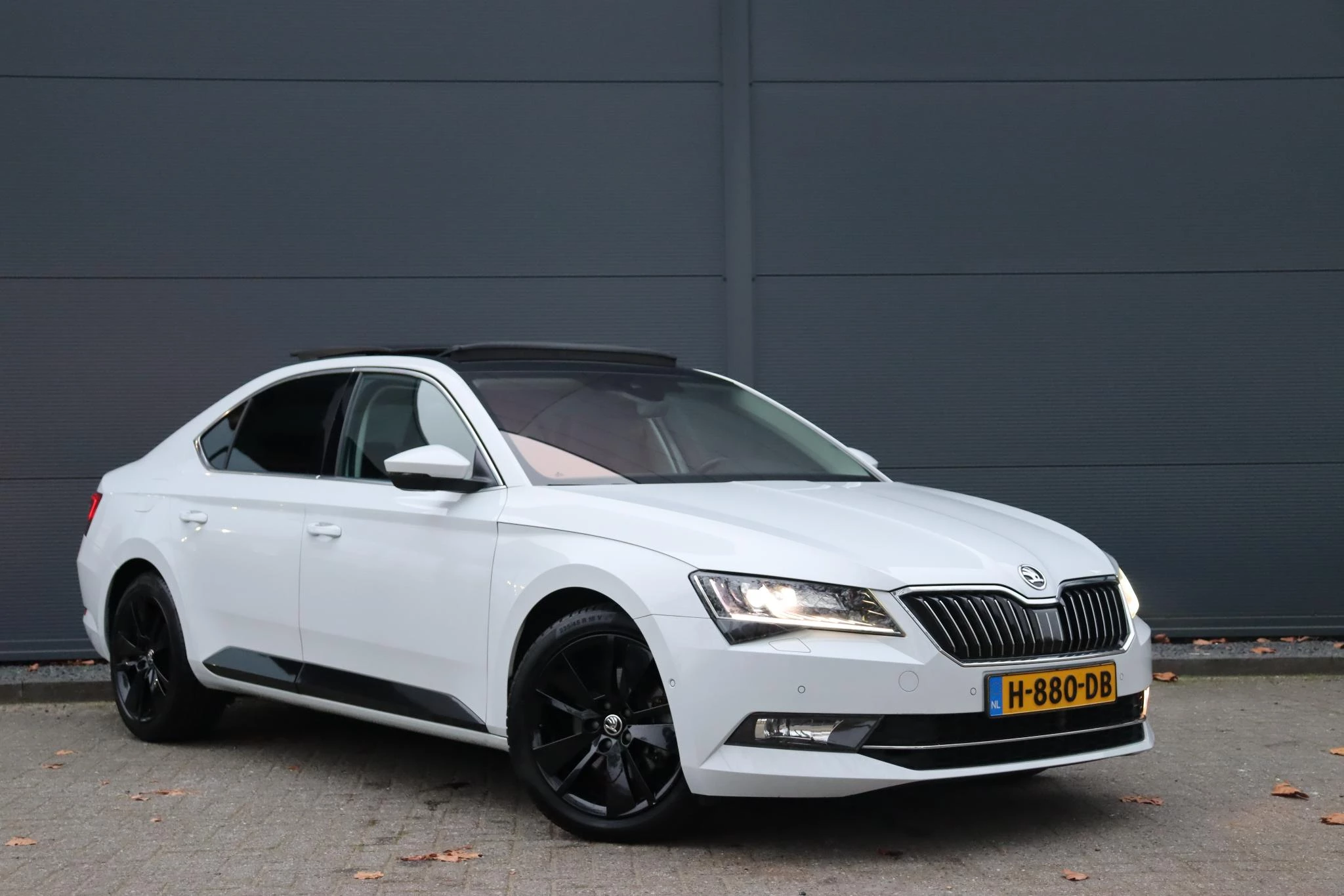 Hoofdafbeelding Škoda Superb