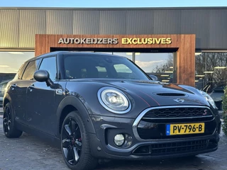 Hoofdafbeelding MINI Clubman Mini Mini Clubman 2.0 Cooper S Chili Serious Business JCW Panoramadak Harman/Kardon Keyless Cruise Stoelverw. John Cooper Works 18''LM