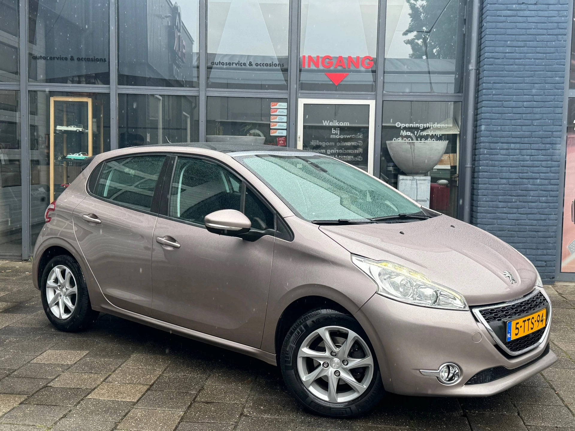 Hoofdafbeelding Peugeot 208